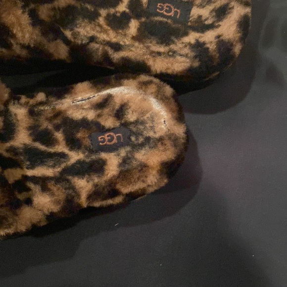 Slippers - Picture 6 of 6